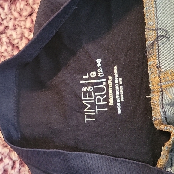 Maternity jeans - Picture 2 of 3